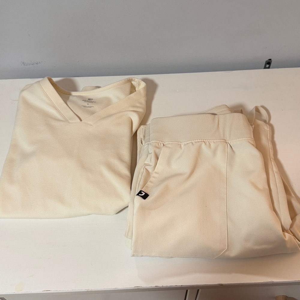 Jaanuu scrub set Medium Regular Set- Birch